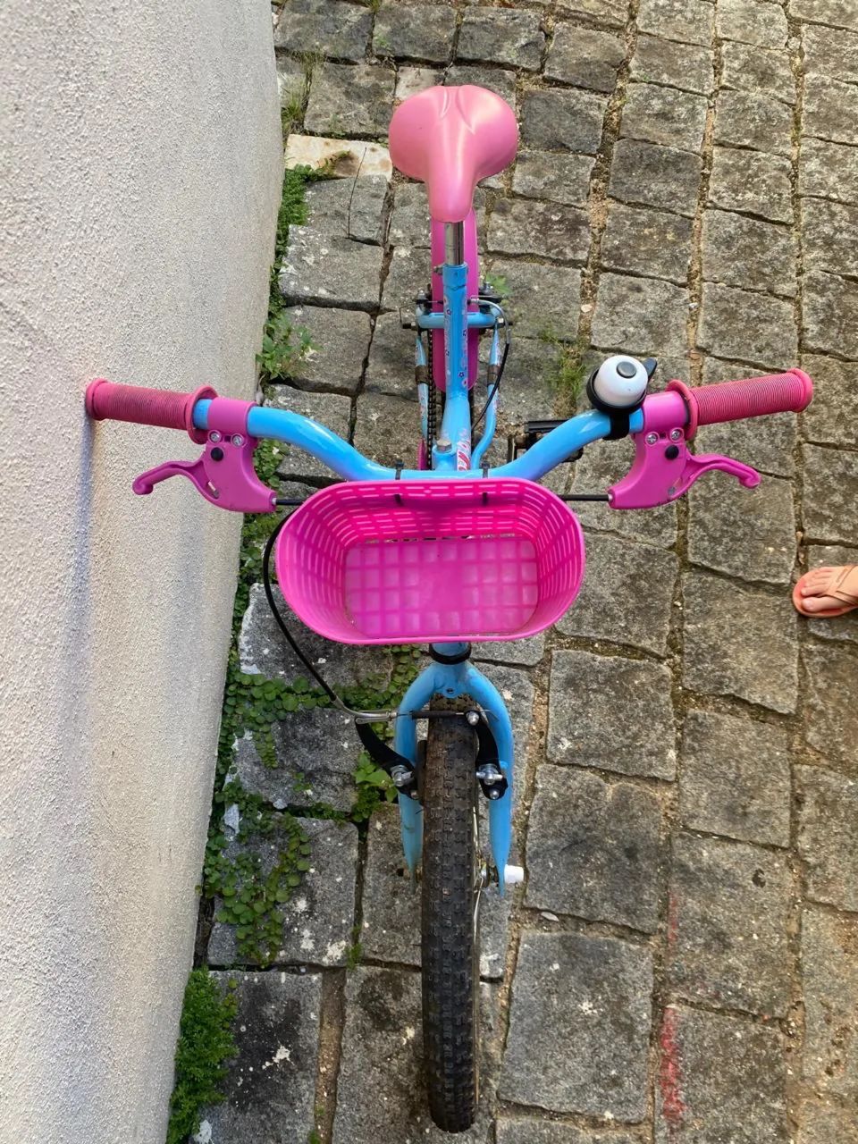 Bicicleta infantil rosa e azul - Foto 2