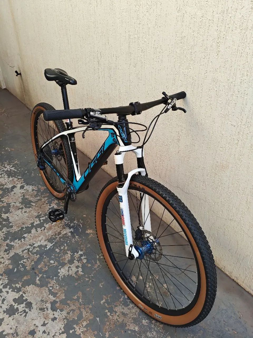 Oggi Agile Pro carbono 