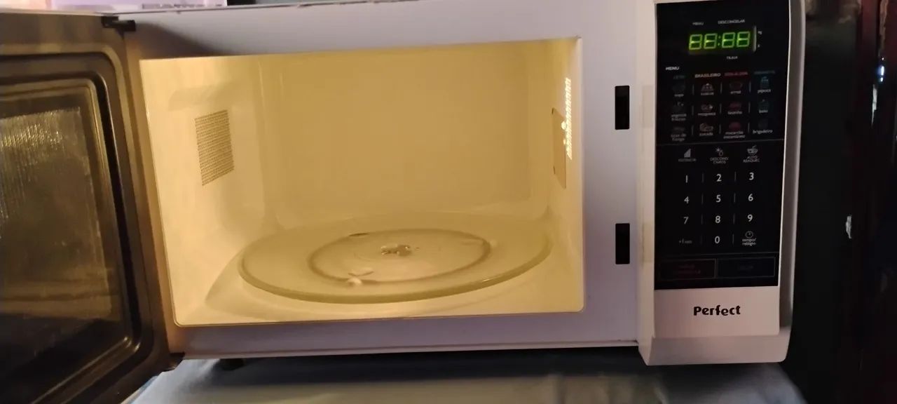 Microondas Panasonic 30 litros em perfeito estado  - Foto 4
