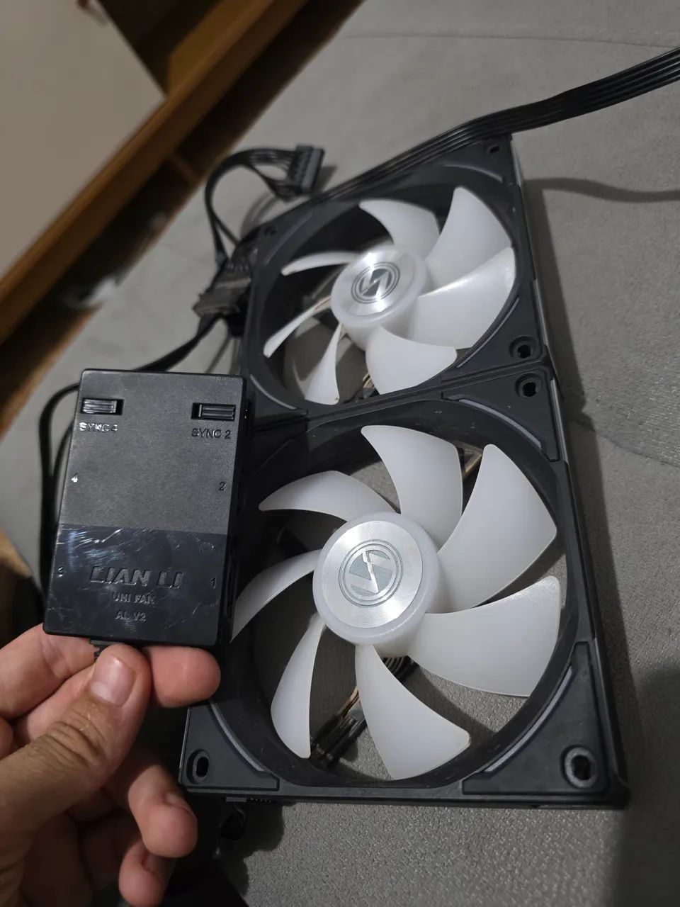 Controladora lian li + fans 