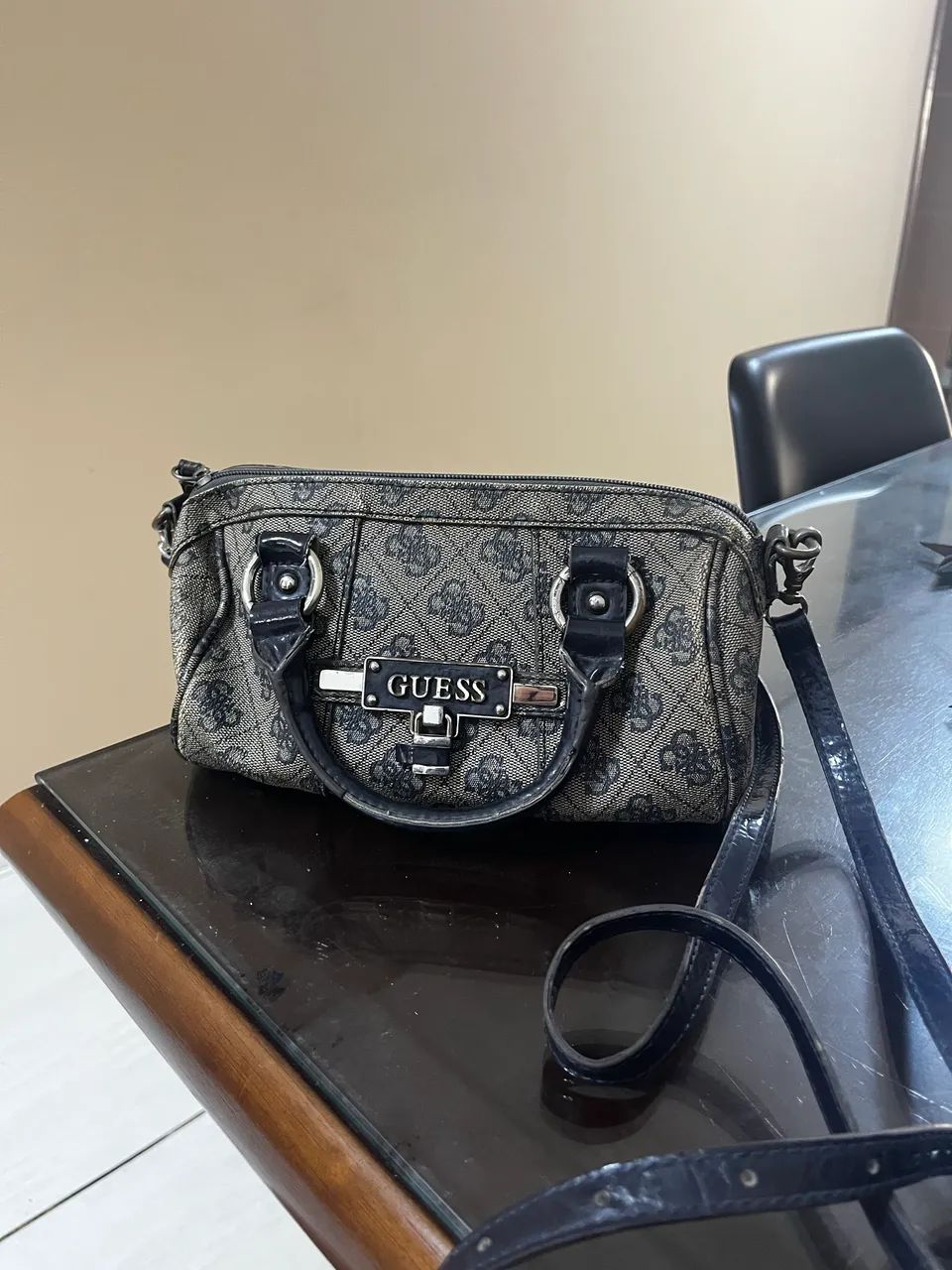 Bolsa guess