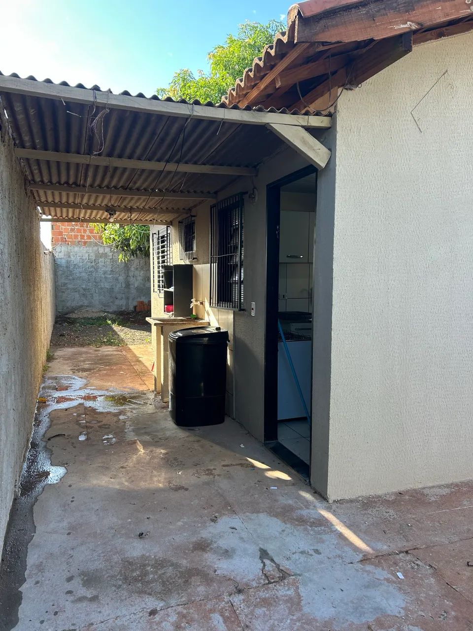 CASA COM ÓTIMA LOCALIZAÇÃO  - Foto 10