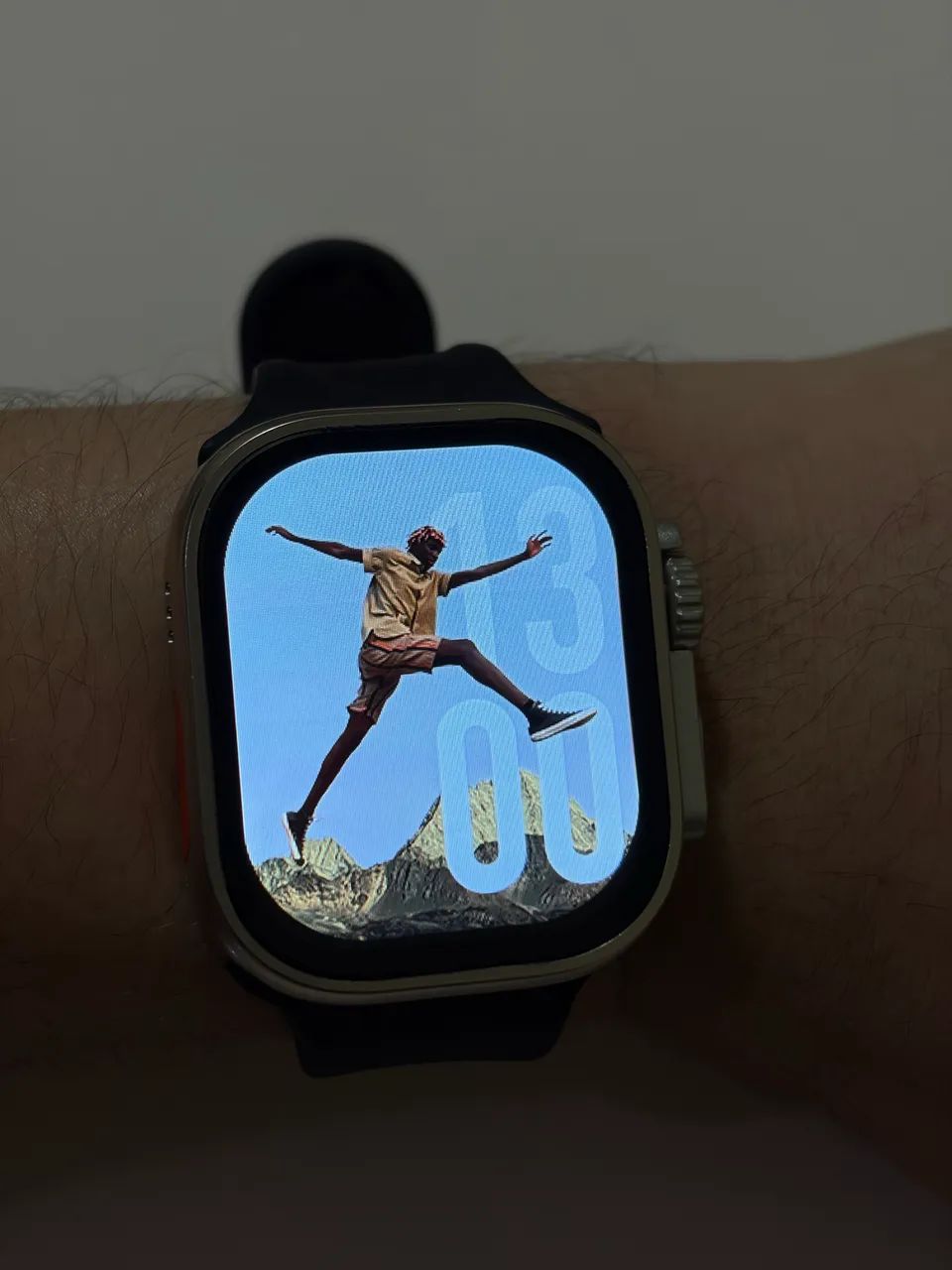 Smartwatch Ultra + Kit Completo 7 Pulseiras - Impecável - Foto 5