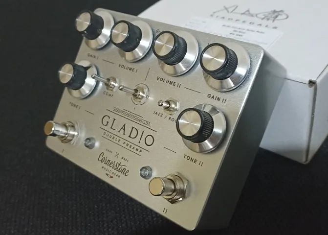 Pedal para guitarra Gladio Cornerstone Double Preamp - Handmade