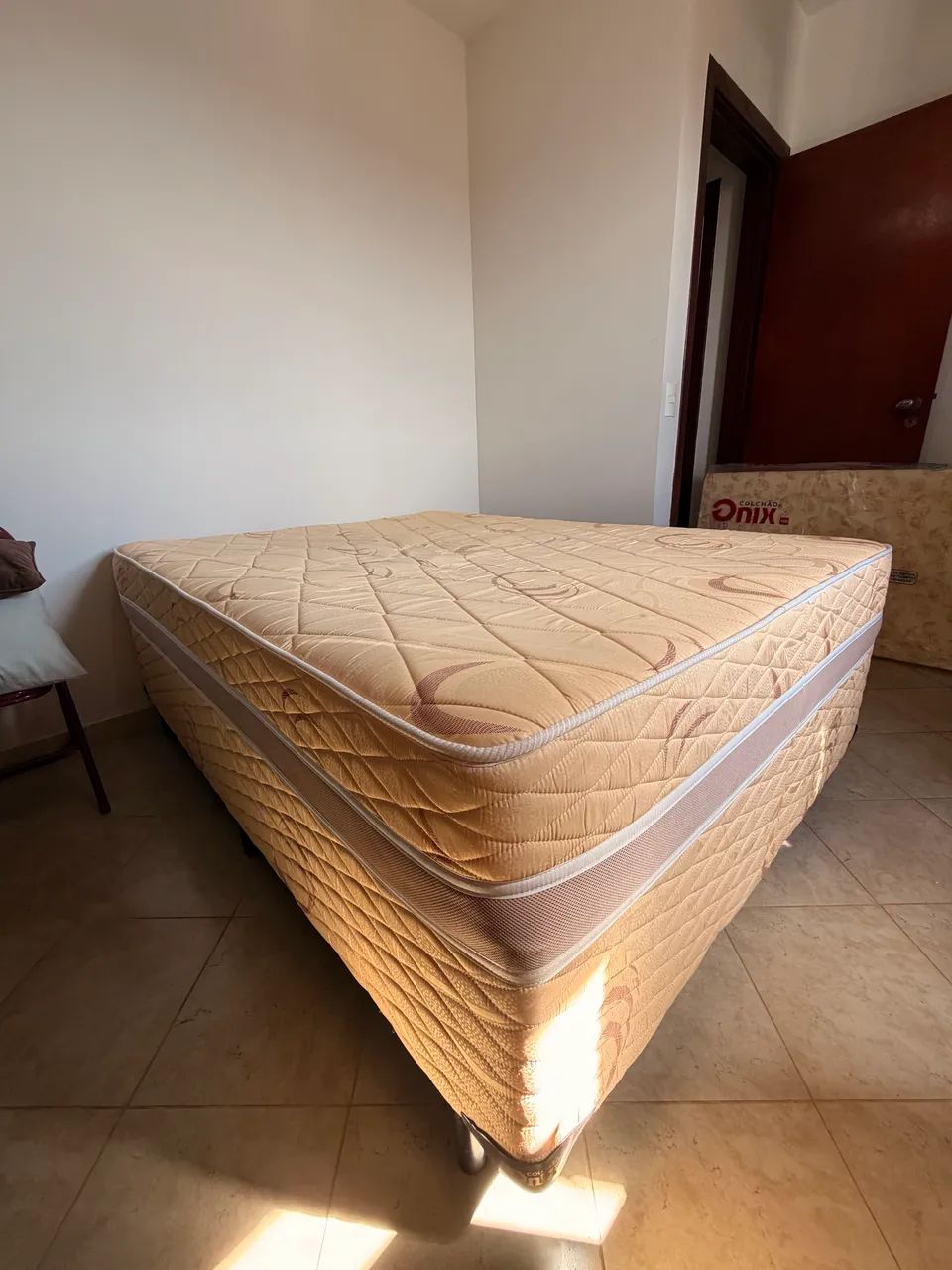 Cama casal 4 meses de uso  - Foto 3