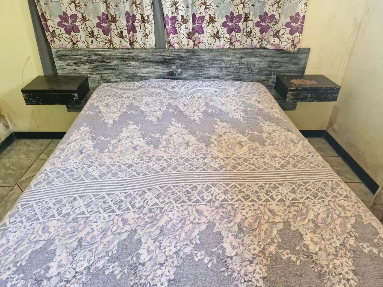 Cama de madeira antiga  - Foto 3