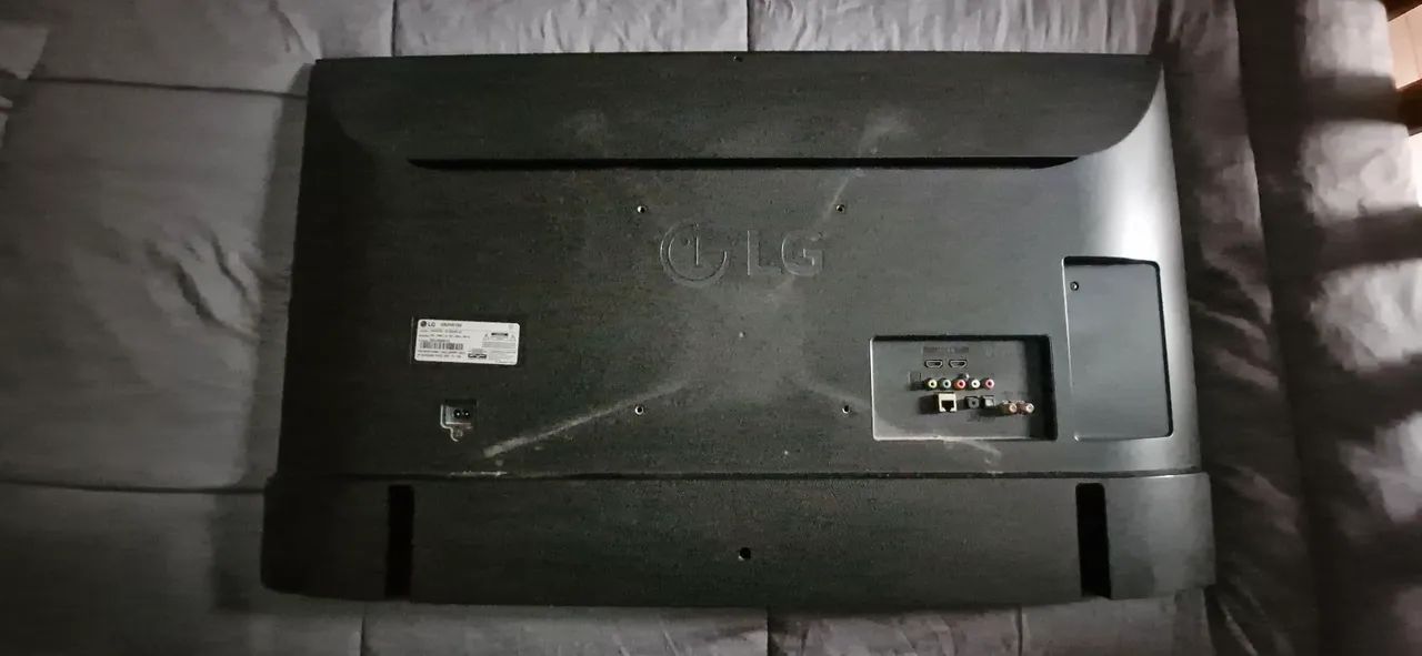 Tv LG 43 pol. Com defeito 