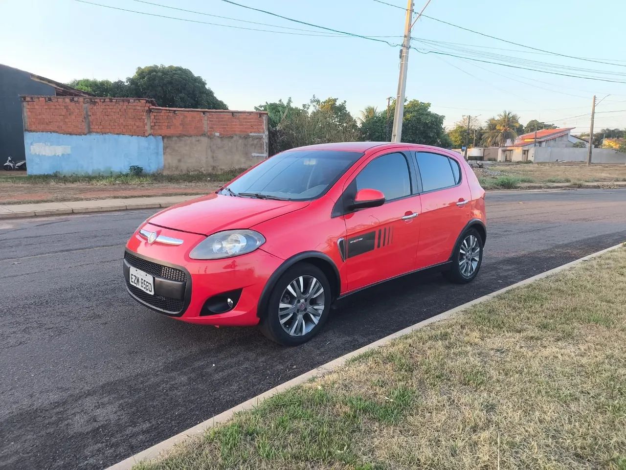 Fiat Palio Sporting 1.6 Flex 16V 5P 2014 - Foto 2