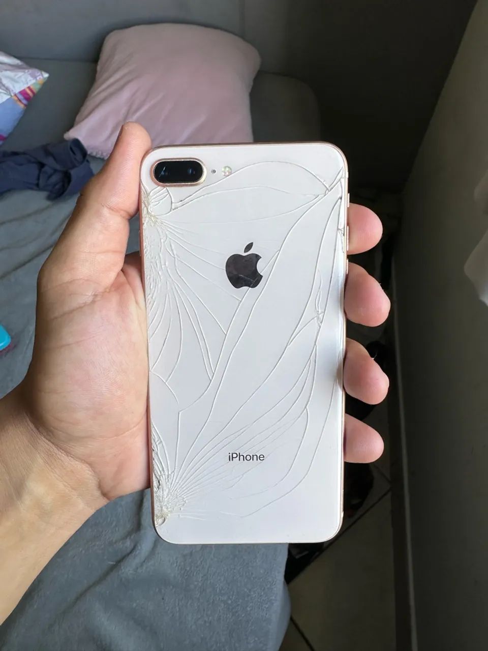 iPhone 8 Plus 64gb - Foto 2