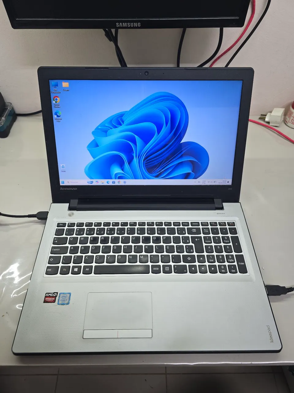 lenovo ideapad 300