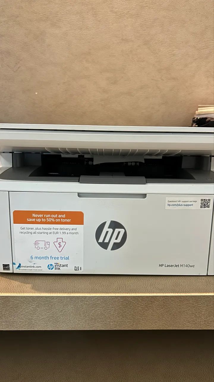 impressora multifuncional HP Laser Jet M140we
