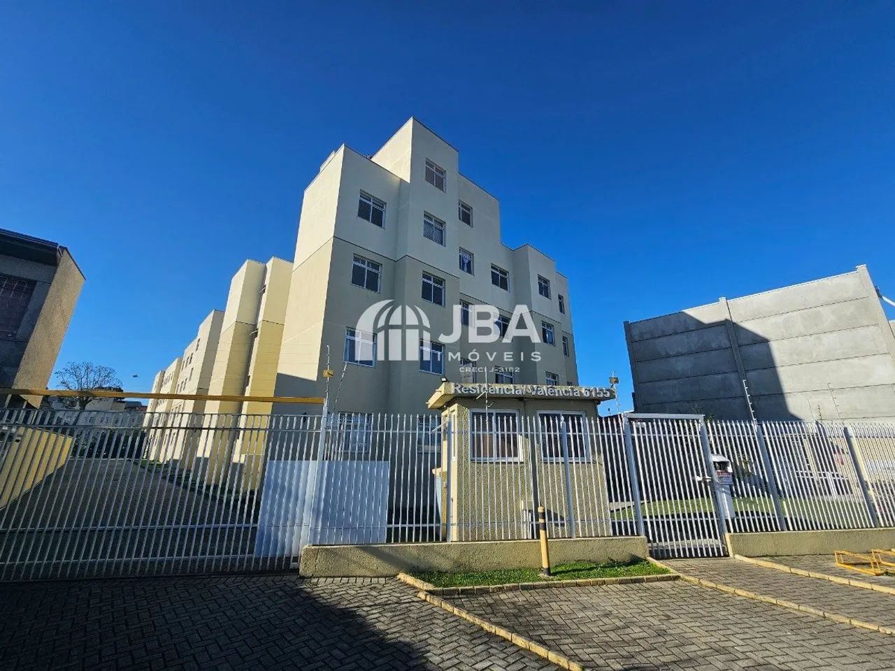 APARTAMENTO TÉRREO COM 3 QUARTOS