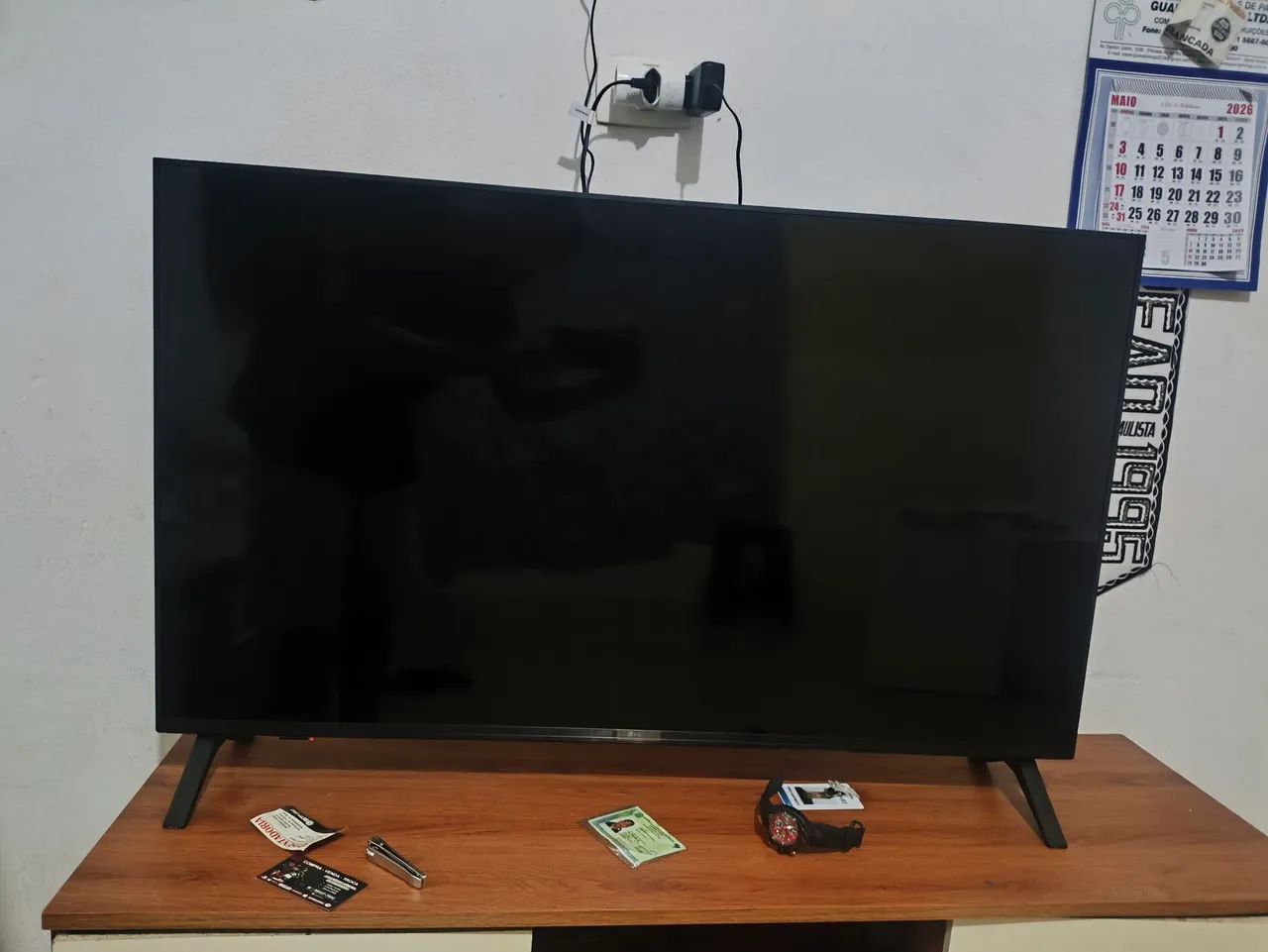 TV 4K LG de 43 polegadas, modelo 43UA7500PSA.
