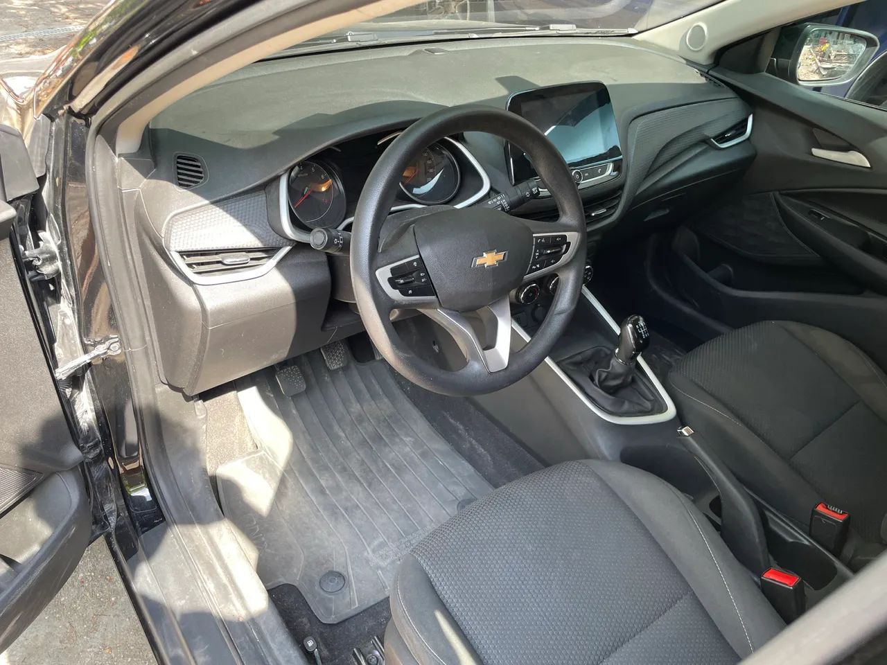 Chevrolet Onix ONIX HATCH LT 1.0 12V Flex 5p Mec. 2022
