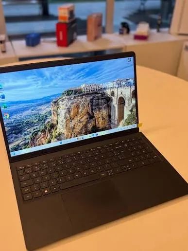 Dell inspiron 15 3520 - Foto 2