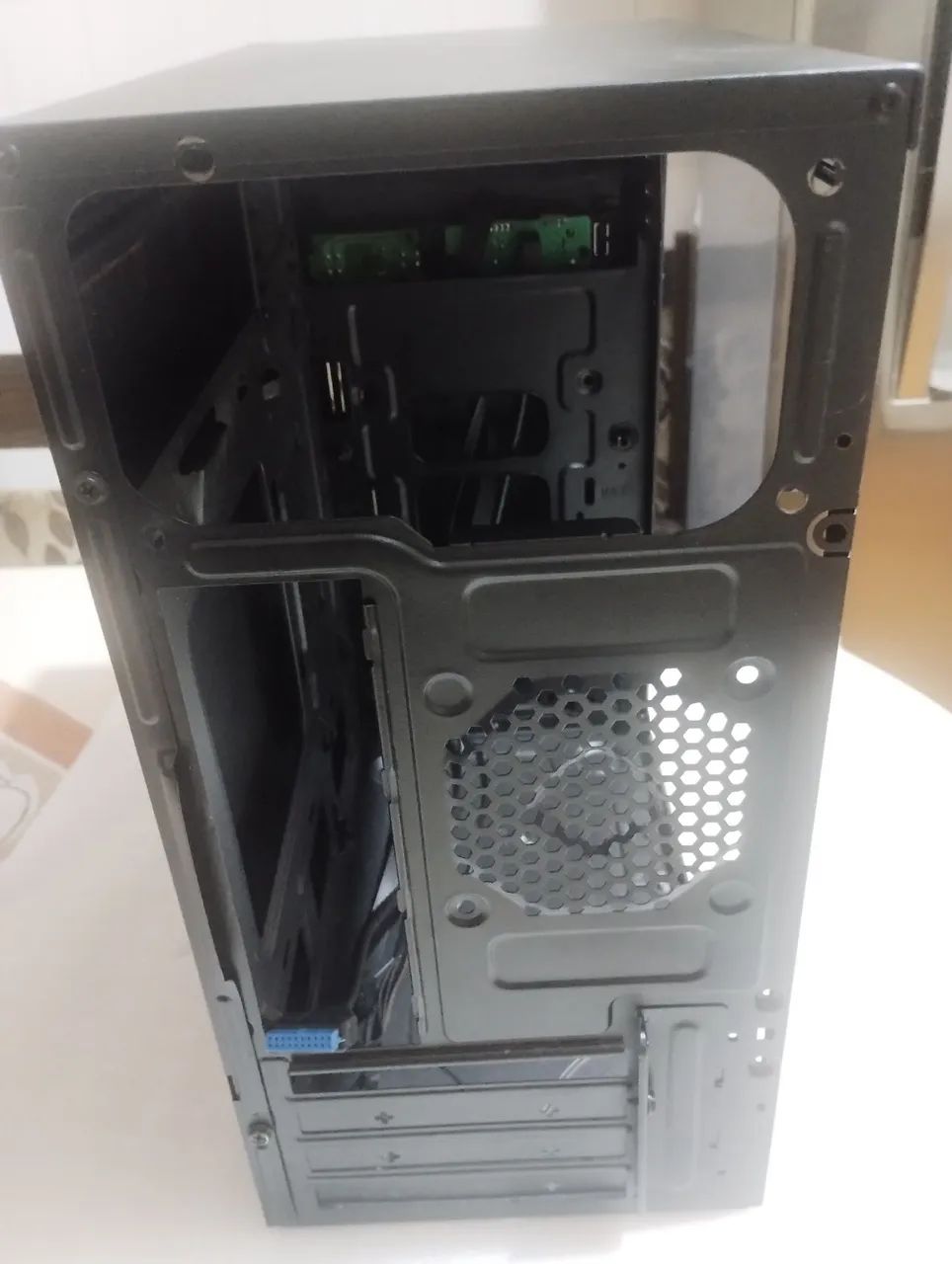 (Detalhe) Gabinete Vazio  - Foto 3
