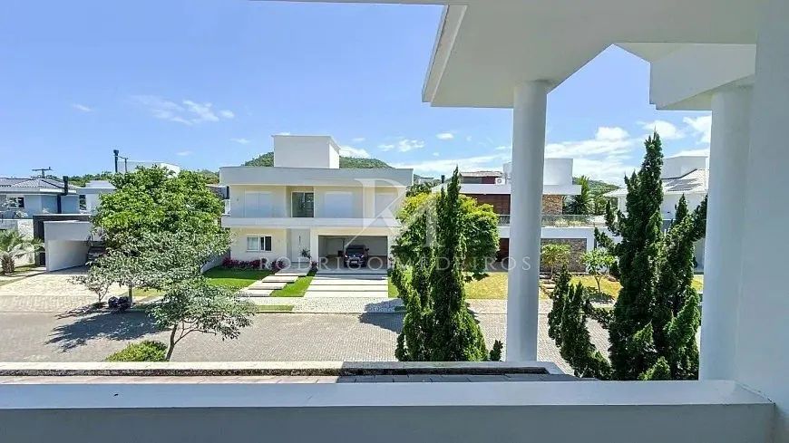 Casa em condomínio com 4 suítes no Rio Tavares, Florianópolis - Foto 2