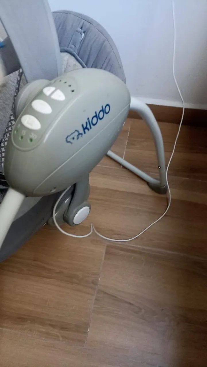 Cadeira de balanço eletrônica para bebês - Kiddo  - Foto 3