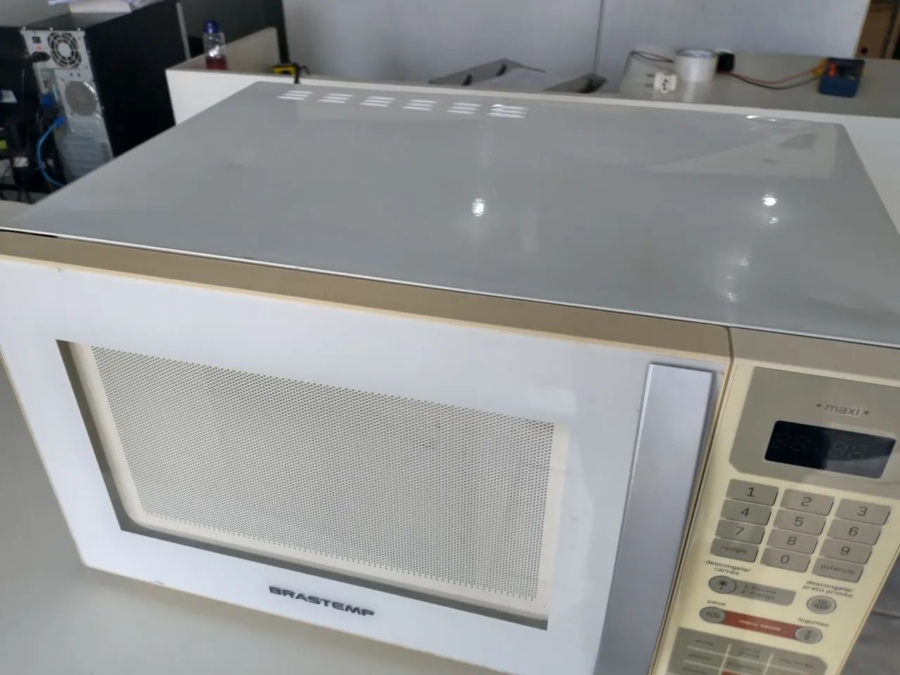 Microondas funcionando 190,00 - Foto 3