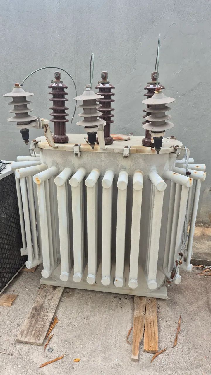 TRANSFORMADOR trifásico 150 KVA