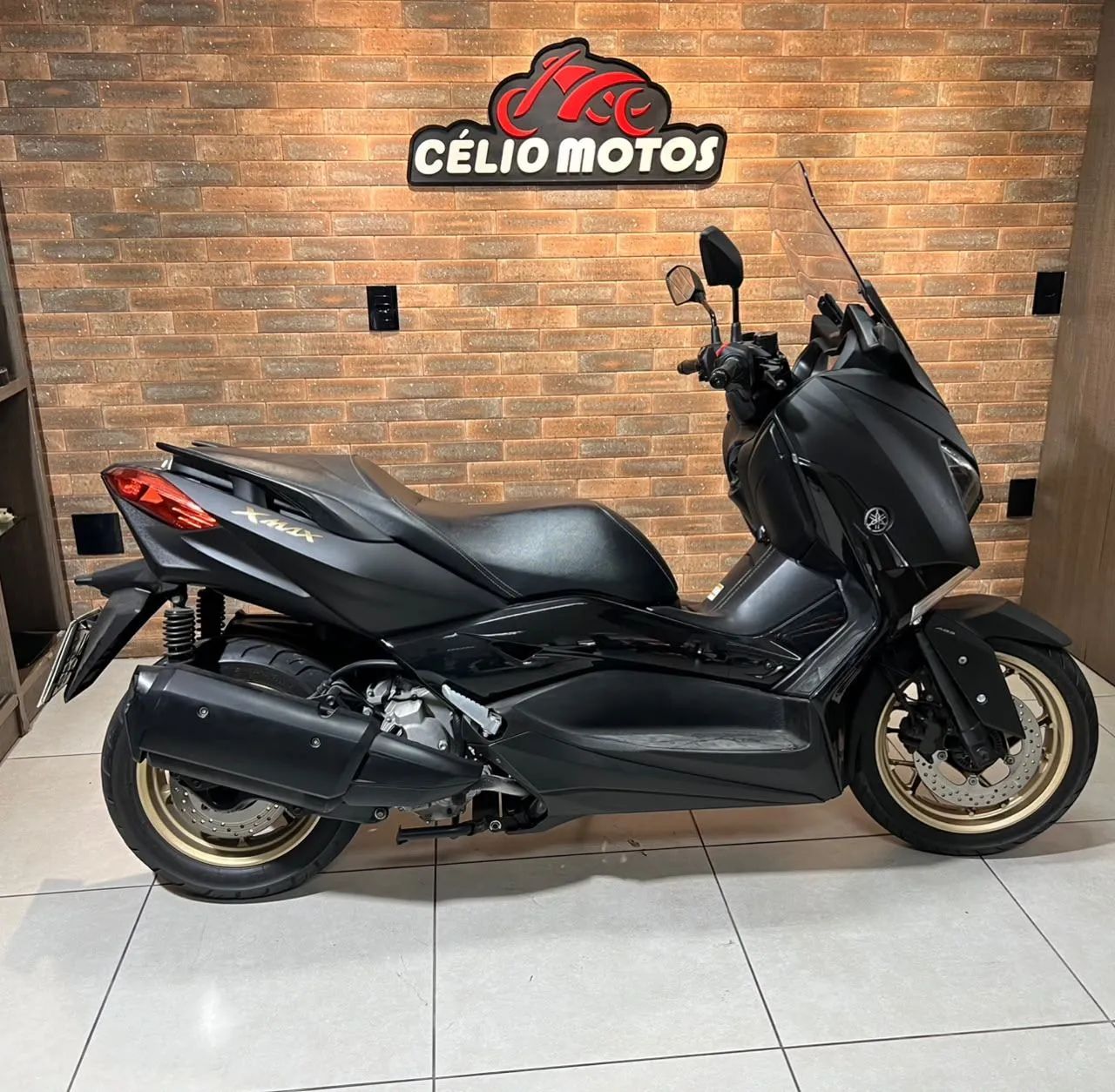 XMAX 250 ABS PRETA 2020/2021