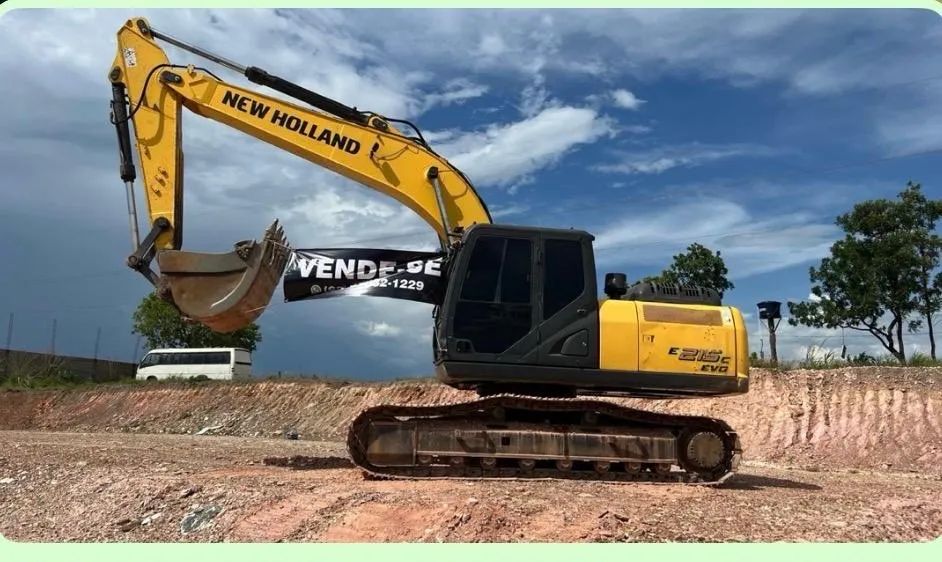 Escavadeira New Holland E215C EVO 2019