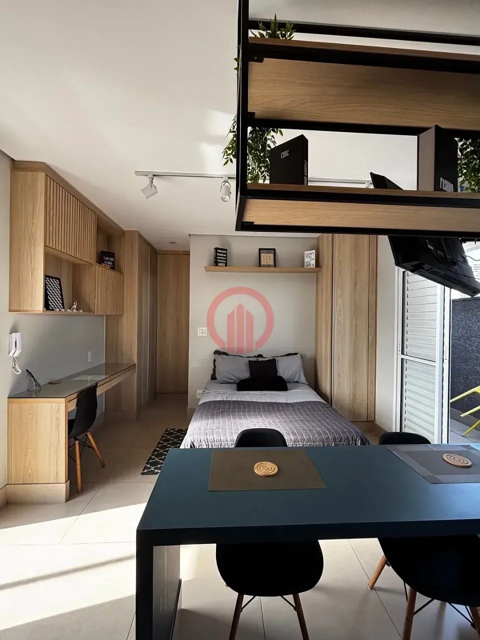 Studio com Varanda Mobiliado | Pronto para Morar | Lavanderia OMO | Próx. Metrô Belém - Foto 2