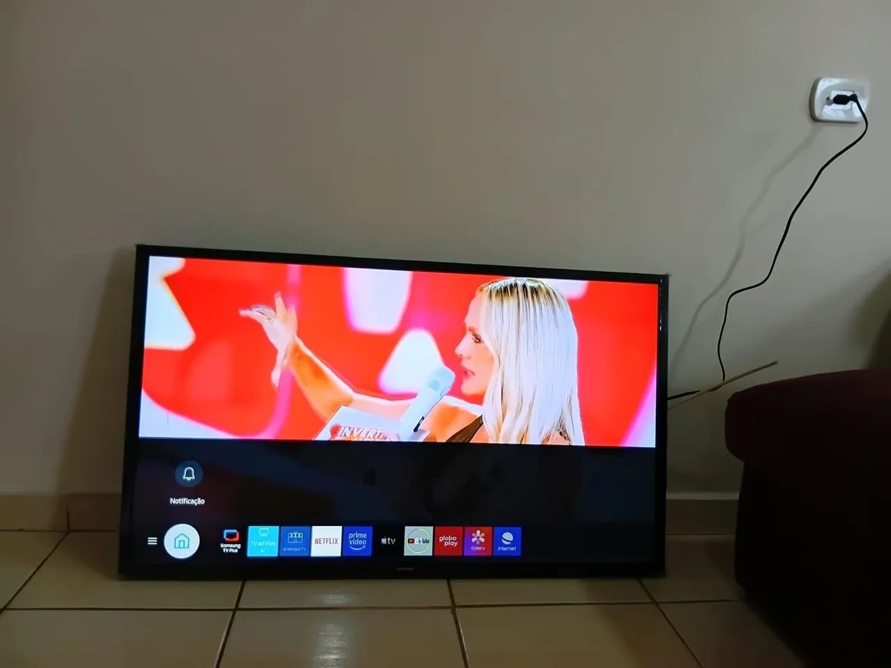 Smart TV Samsung tizen 43 polegadas wiffi - Foto 4