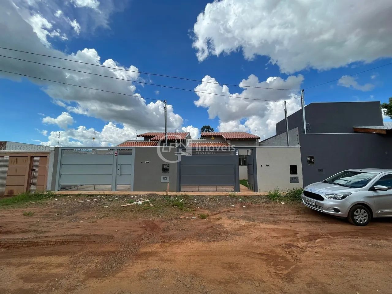 Ampla casa nova - 1 suíte e 2 quartos - Foto 2