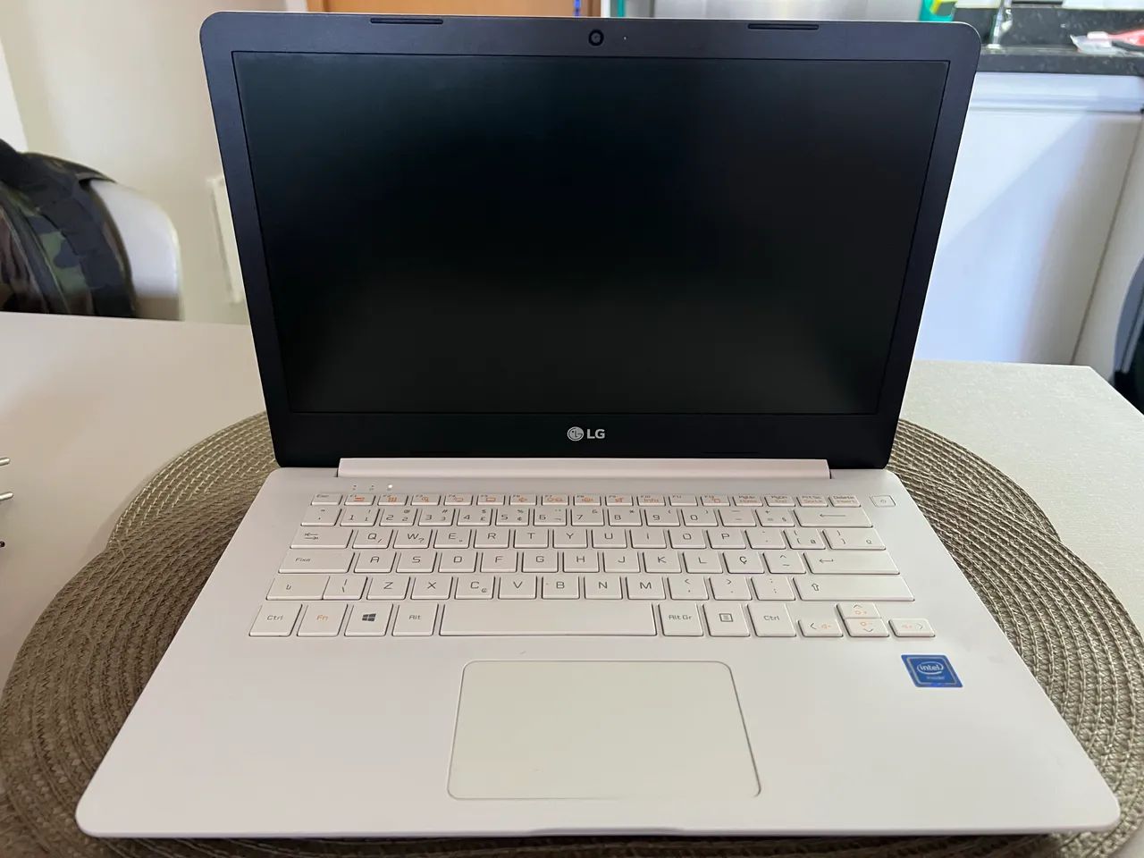 LG Ultra Slim - EM EXCELENTES CONDIÇÕES  - Foto 2