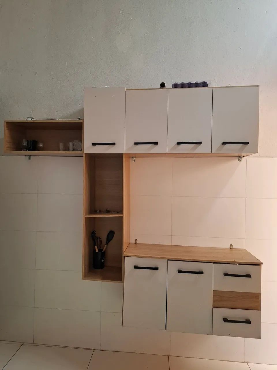 Armário de parede 