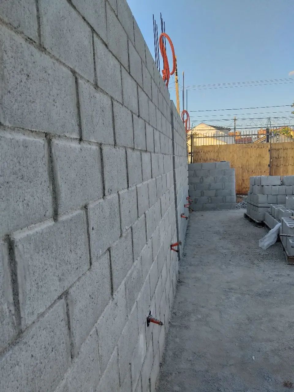 Reformas e construções pontal do parana pedreiro - Foto 5