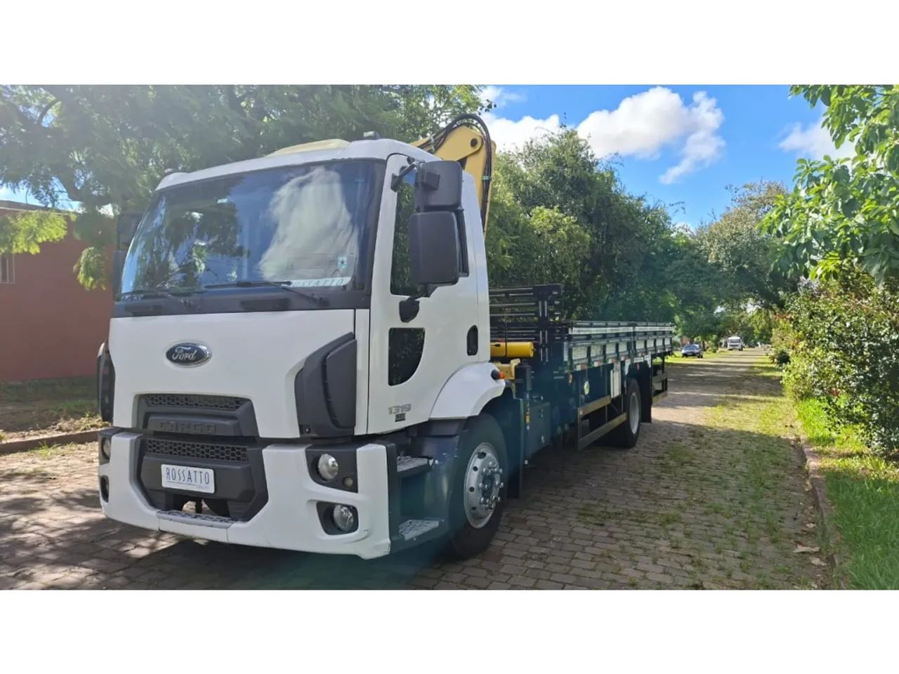 Ford Cargo 1319 2013