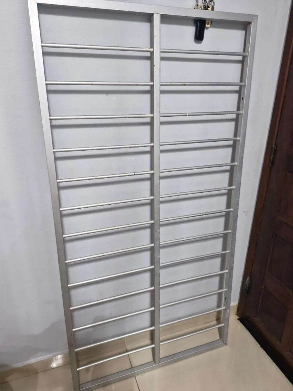 Grade de alumínio 85 por 166
