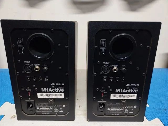 Monitores de referencia Alesis M1Active 520 (Par) - Foto 2