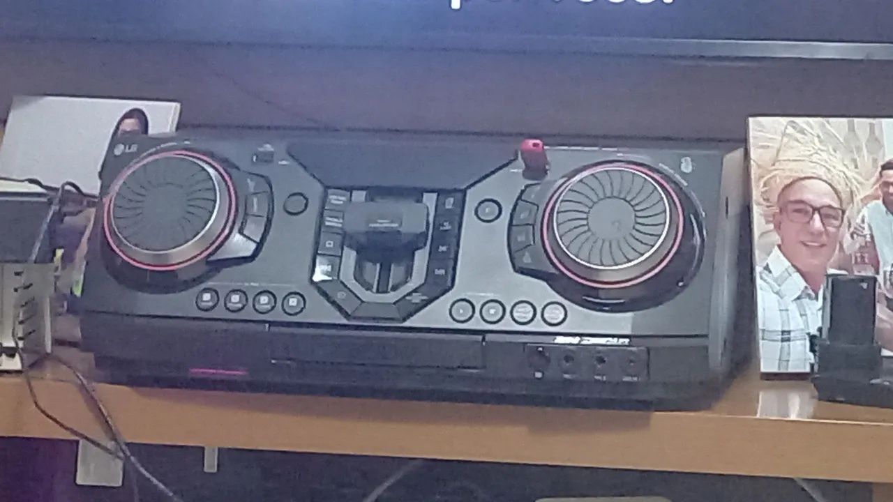 MINI SISTEM 2350WATTS LG