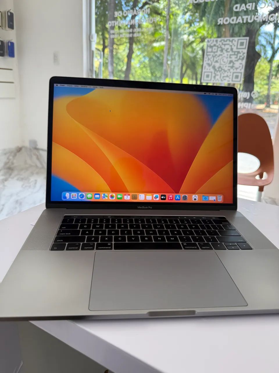 MacBook Pro 15 polegadas i7 / 256ssd/ 16gb ram 2017 (loja física