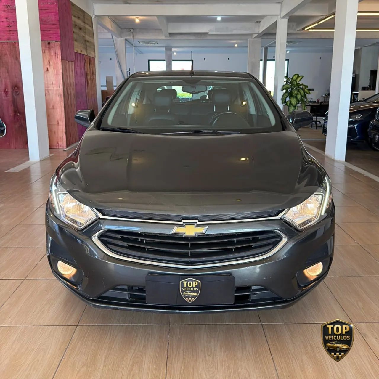 Chevrolet Onix Hatch LTZ 1.4 8V Flex Mec. 4P 2017 - Foto 2