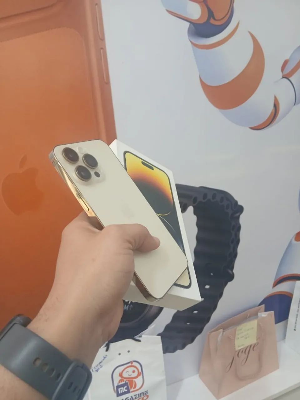 IPHONE 14 PRO MAX 128B -  GOLD - Foto 4