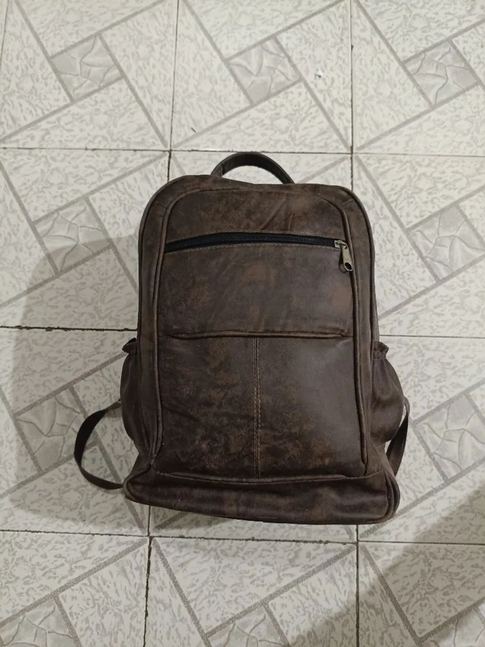 Mocinha couro sintético 