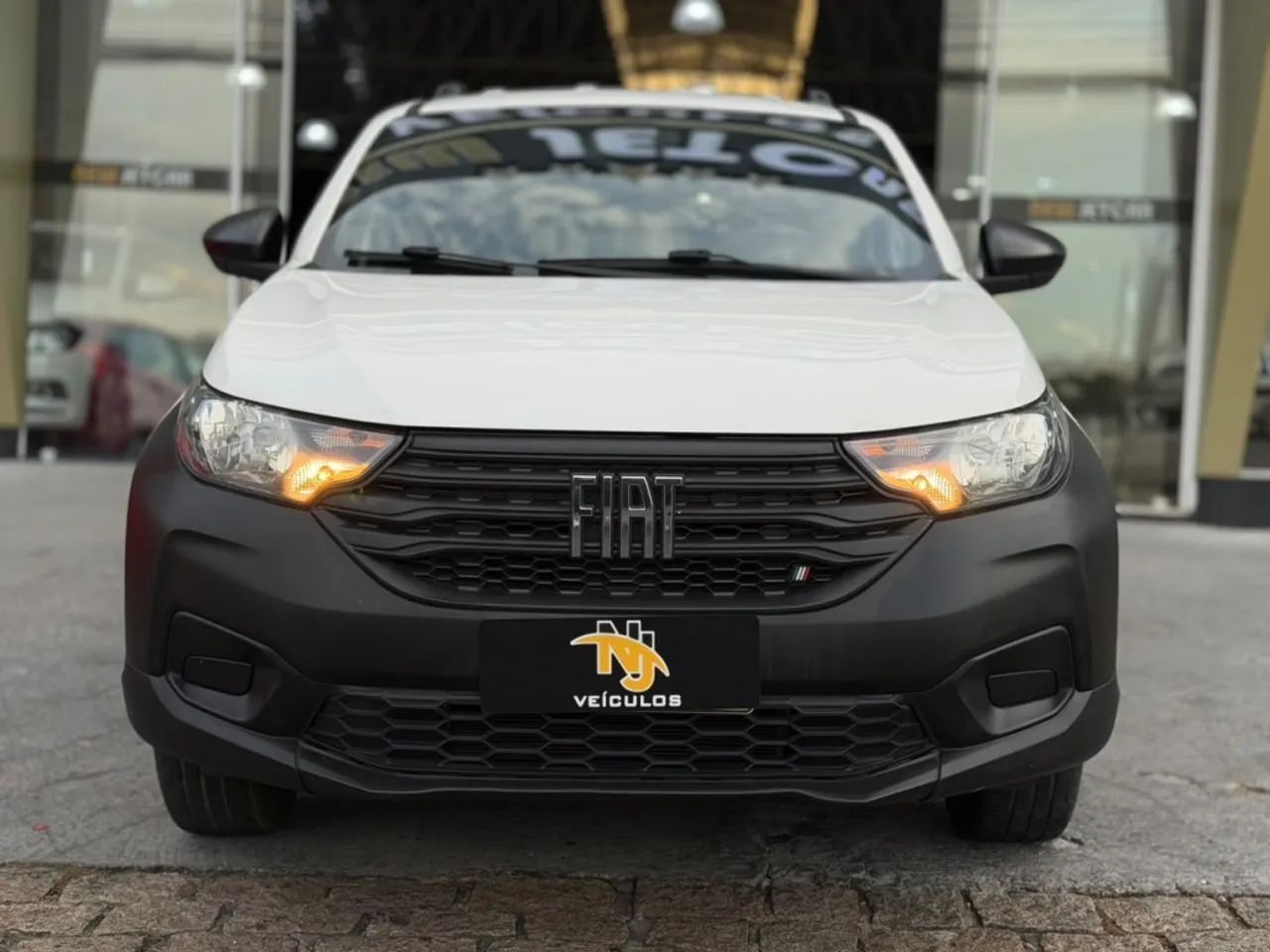 Fiat Strada Endurance 1.4 Flex 8V C 2021 - Foto 2