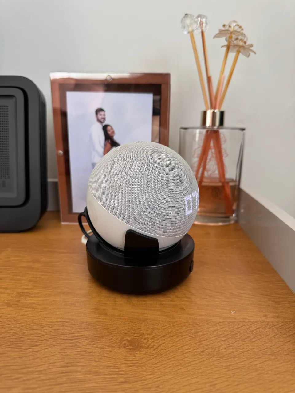 Amazon Echo Dot 4ª geração com relógio (Clock) - Foto 3