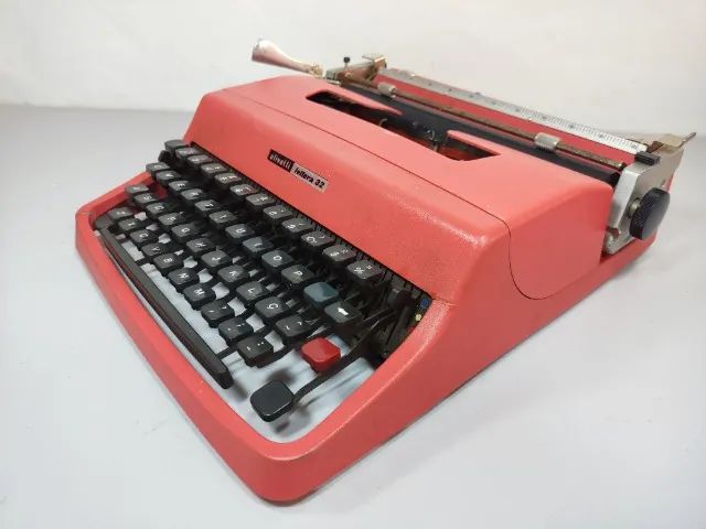 LEIA a Descrição do anuncio - Maquina Escrever Olivetti Lettera 32 Datilografia - Fwb (Usa - Foto 3
