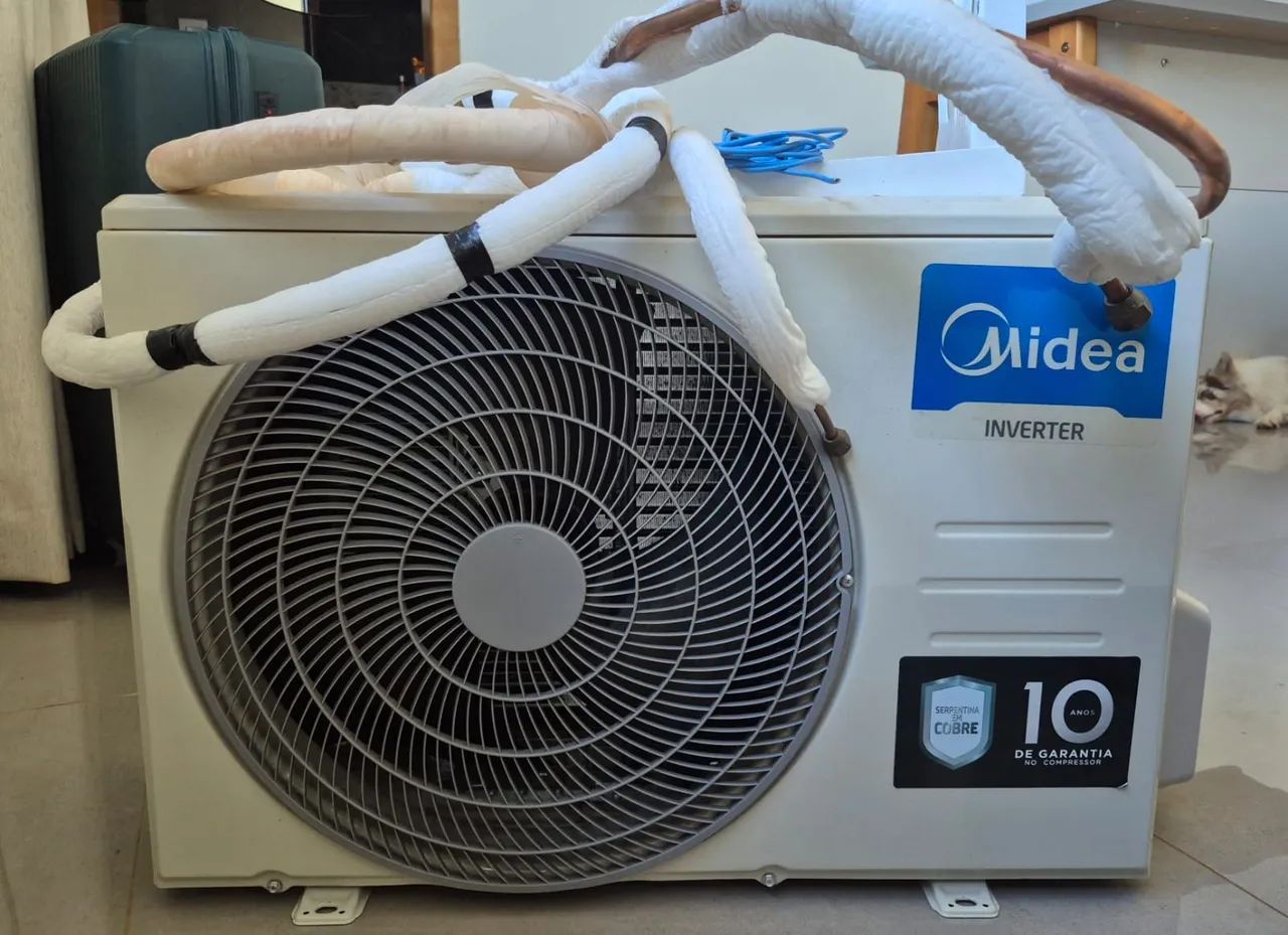 Ar-Condicionado Midea com 2 meses de uso
