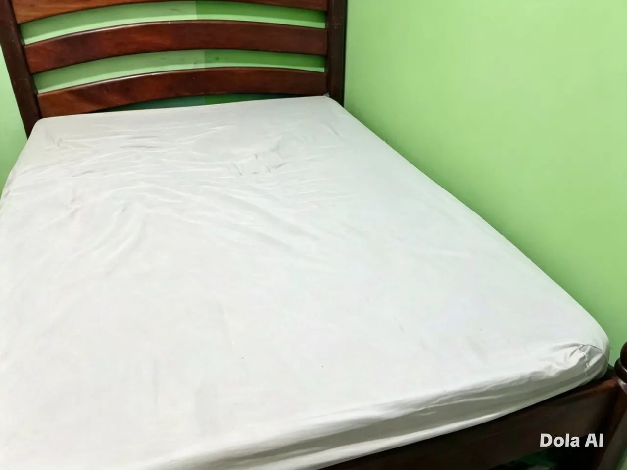 Vendo uma cama de casal com colchão  - Foto 5