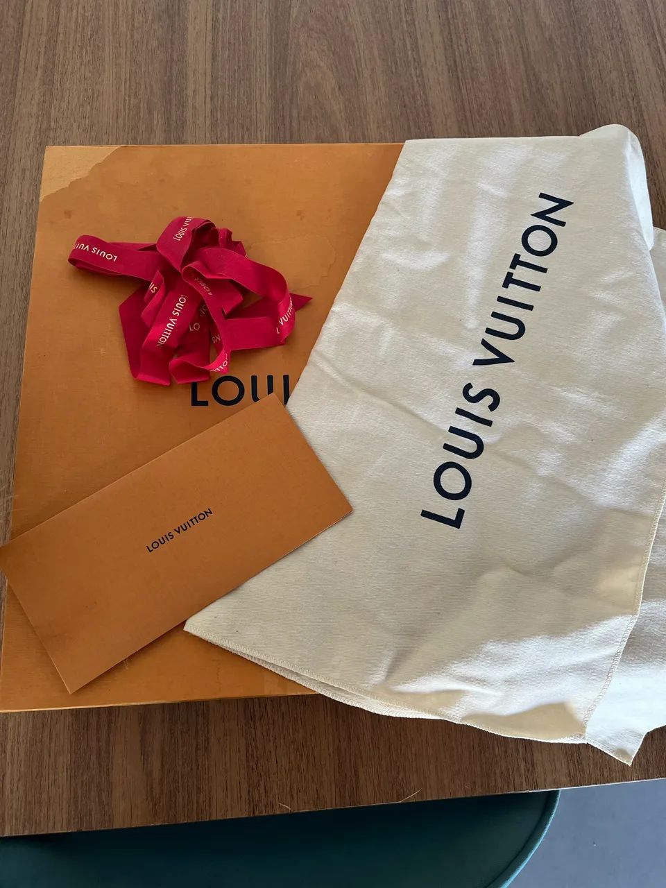Louis Vuitton Neverfull MM Mon Monogram Cerise com Pochette, Caixa e Dust Bag - Foto 4