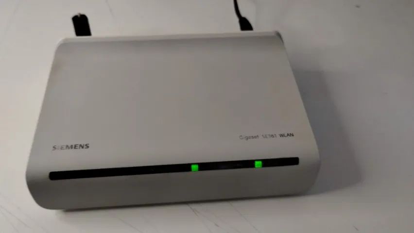 Kit com 3 Roteadores: WRT120N, Gigaset SE361 e Minirouter - Foto 3