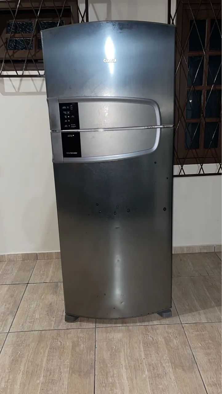 Vendo geladeira 