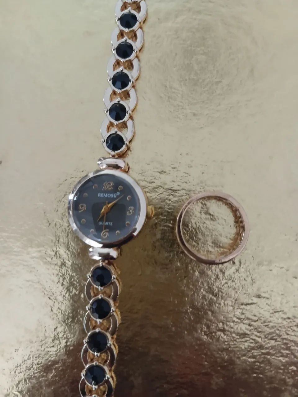 RELÓGIO COM PEDRA DE DIAMANTE MAIS ANEL GRÁTIS  - Foto 3