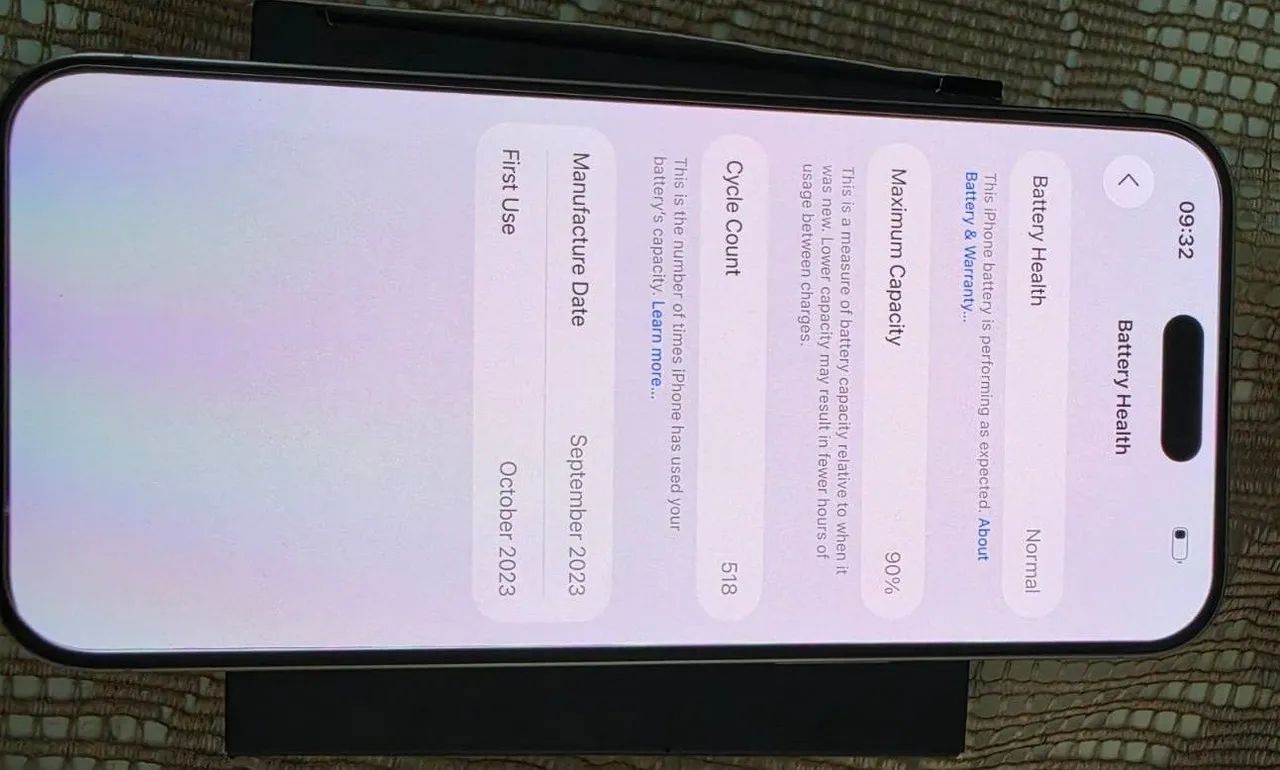 Iphone semi novo- NENHUMA MARCA DE USO - preço imperdível  - Foto 3